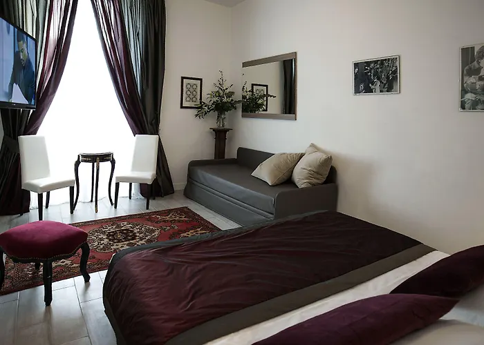 Holidays Cuore Dell'impero Affittacamere 4*